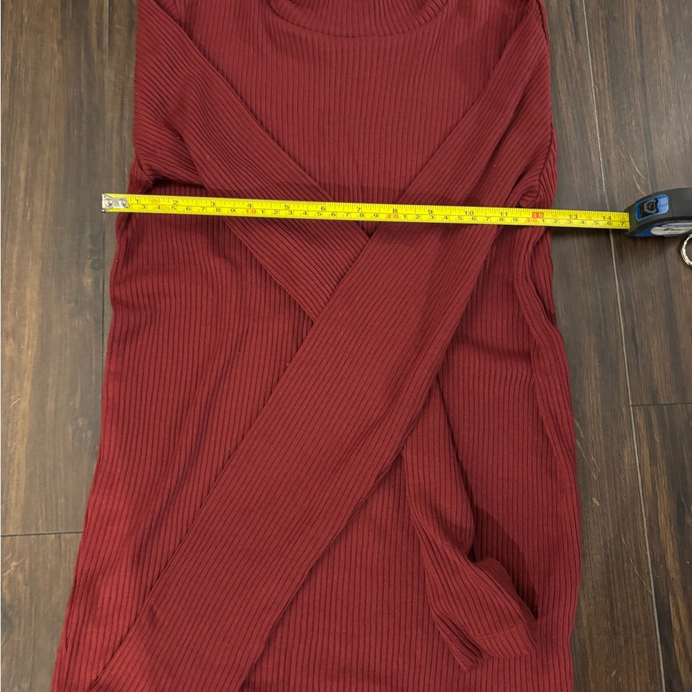 Uniqlo Ribbed Long Sleeve Top in Burgundy